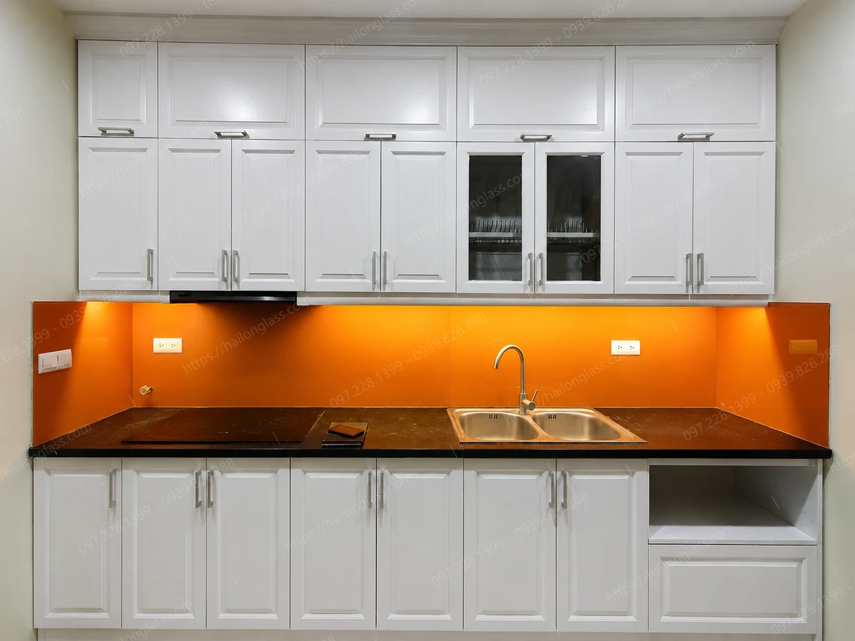 Thi công kính ốp bếp cường lực cao cấp tại Ba Đình