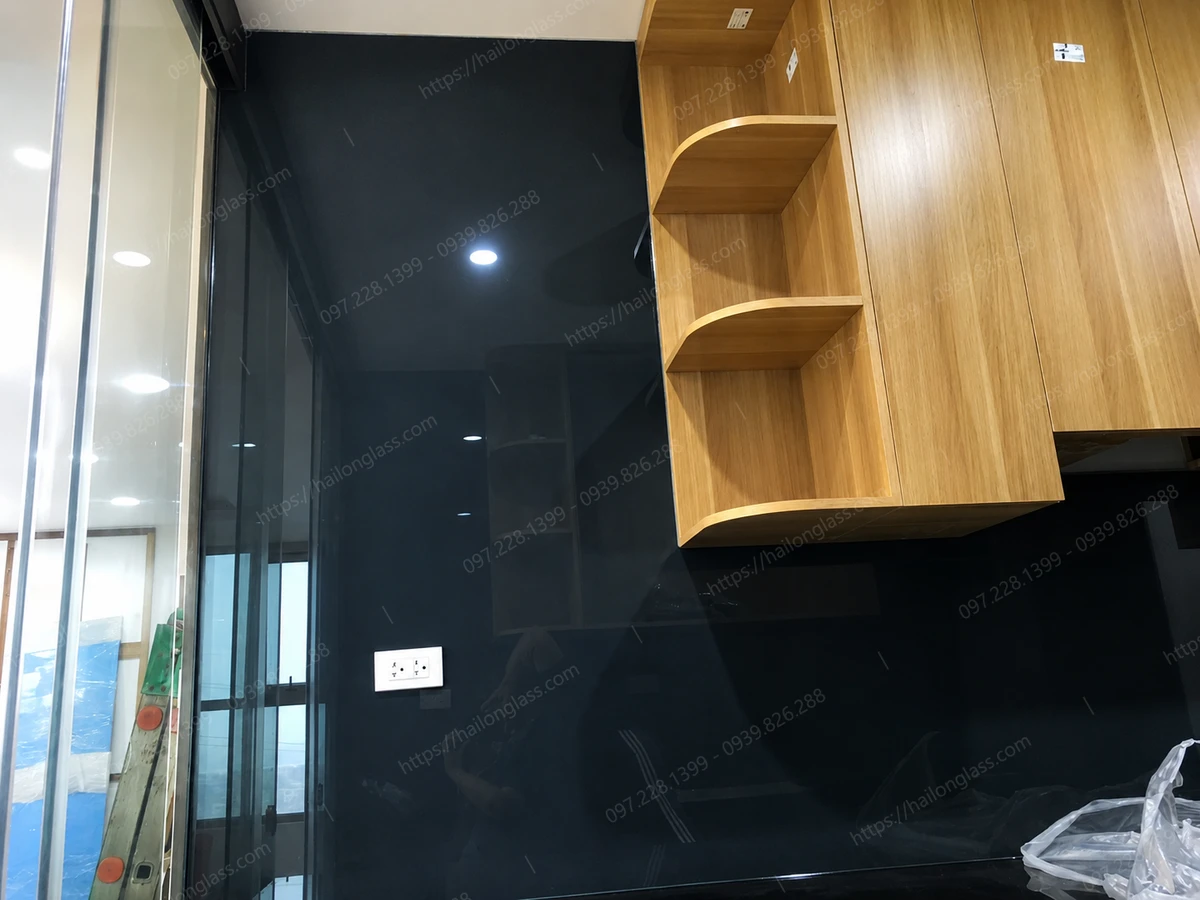 Dự án lắp kính bếp 8mm tiêu chuẩn cao cho căn hộ Đống Đa