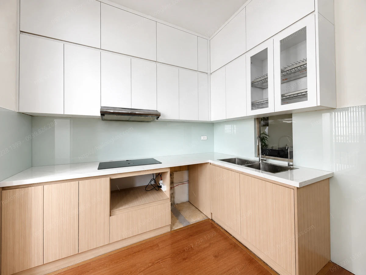 Lắp đặt kính bếp chịu nhiệt chuẩn nhà máy Hải Long tại Thanh Trì