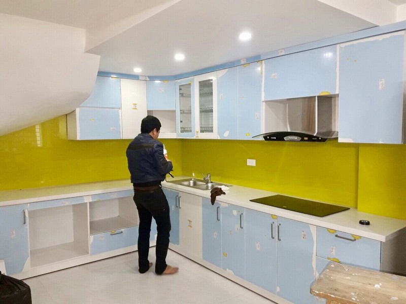 Kính Ốp Bếp Màu Vàng Chanh