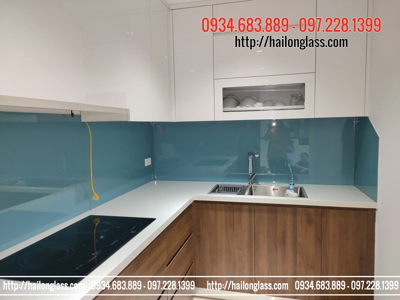 Kính Sơn Ốp Bếp Cường Lực Màu Xanh Lơ