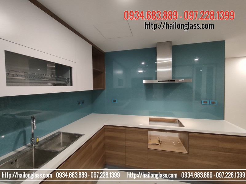Kính Sơn Màu Ốp Tường Màu Xanh Lơ Kim Sa