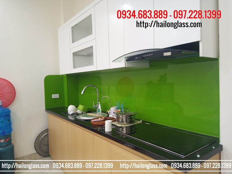 Kính Ốp Bếp Xanh Non tại Yên Nghĩa
