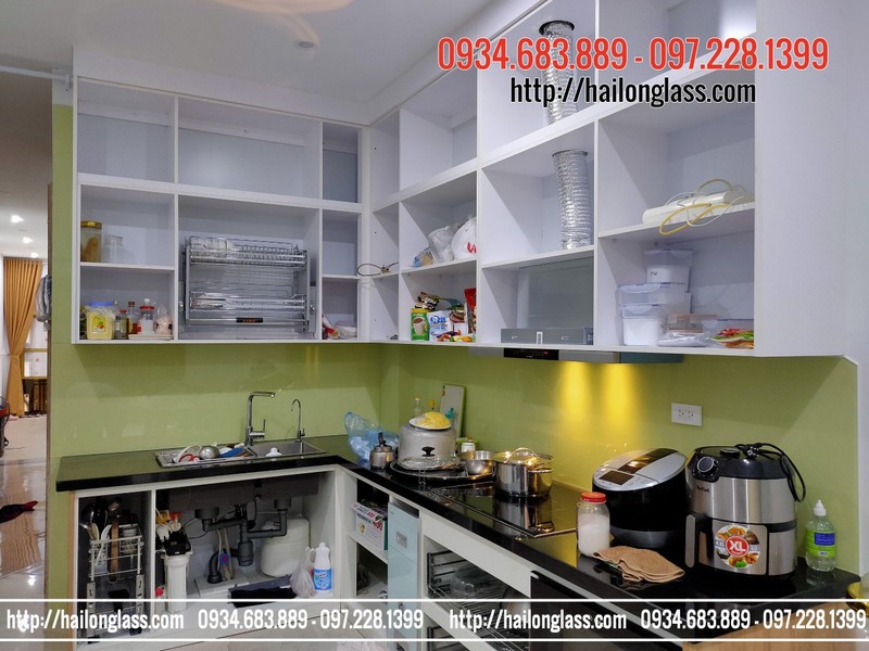 Kính Ốp Bếp Sơn Cường Lực Màu Kem