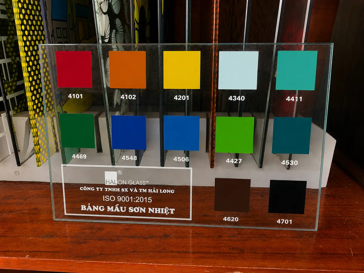 Kính ốp bếp sơn nhiệt Ceramic 12 màu