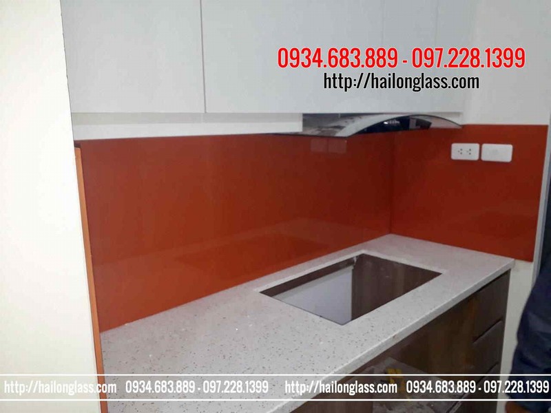Kính ốp bếp giá rẻ Hà Nội - Kính ốp bếp màu cam đỏ