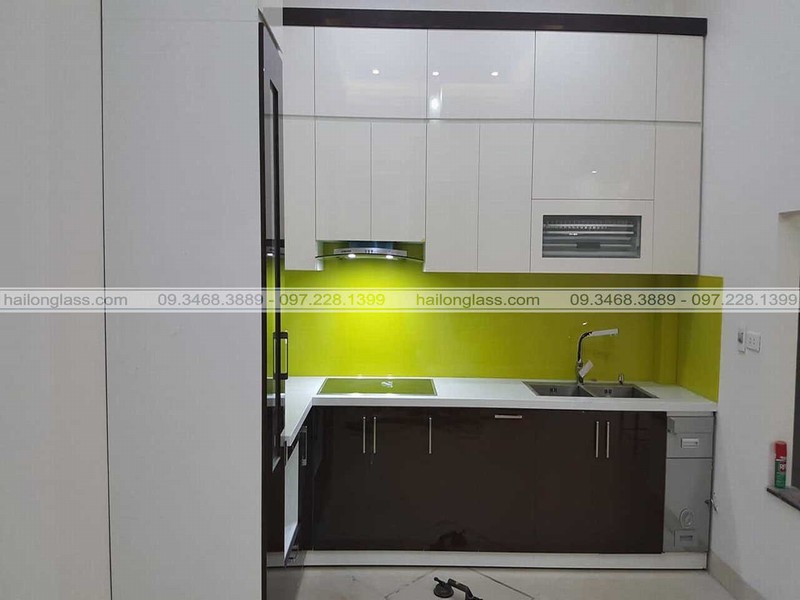 Kính Ốp Bếp Màu vàng chanh